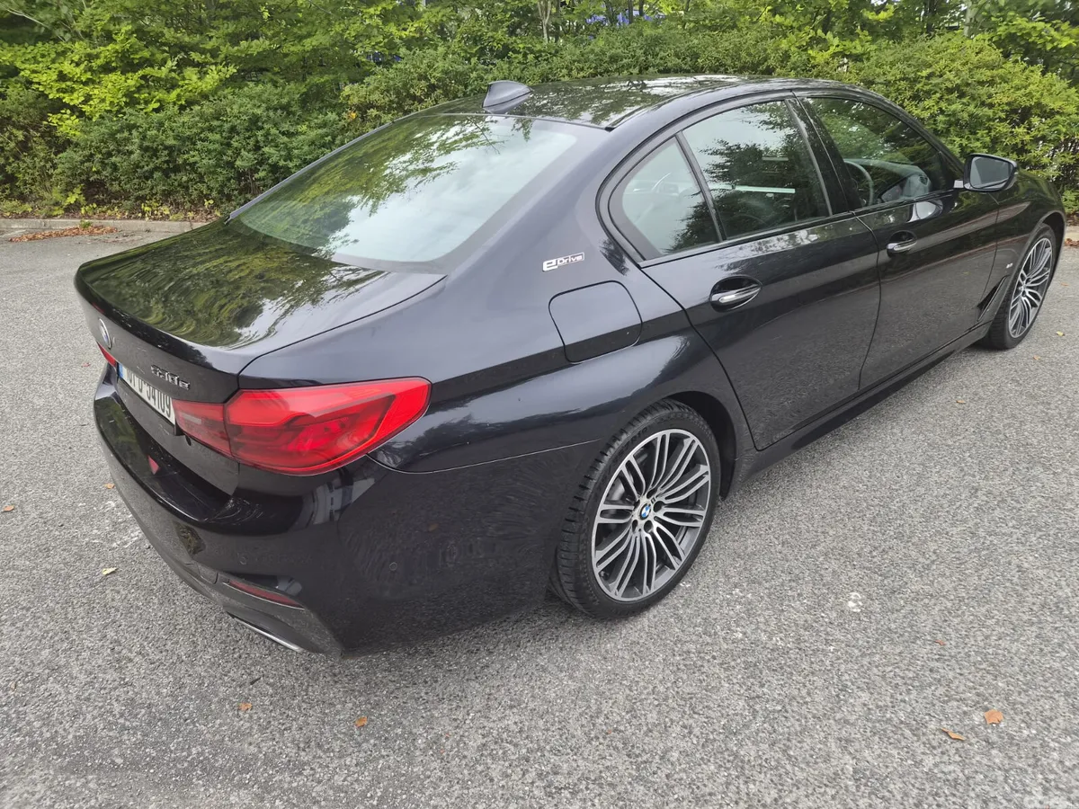 BMW 5-Series Saloon, Petrol Plug-in Hybrid, 2018, Black