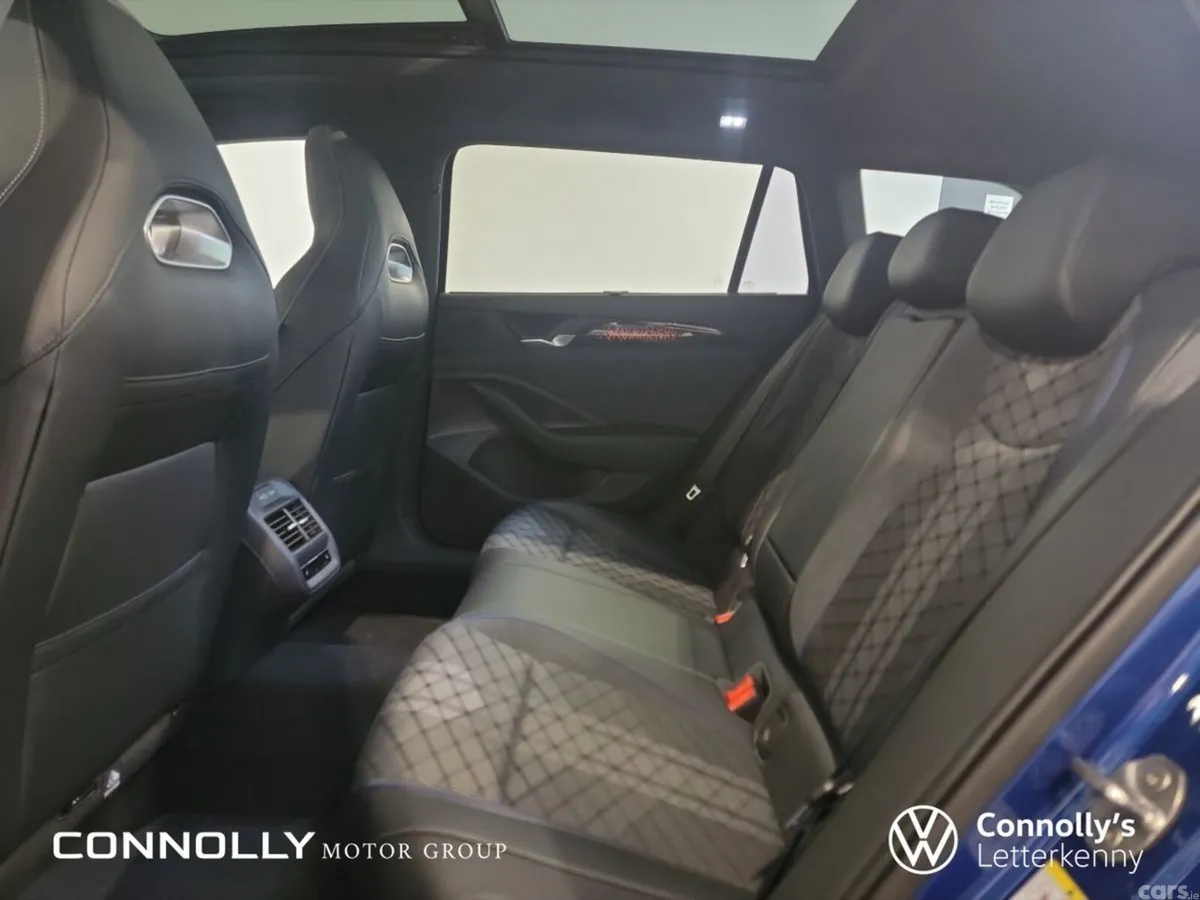 Volkswagen Passat Saloon, Diesel, 2026, Blue