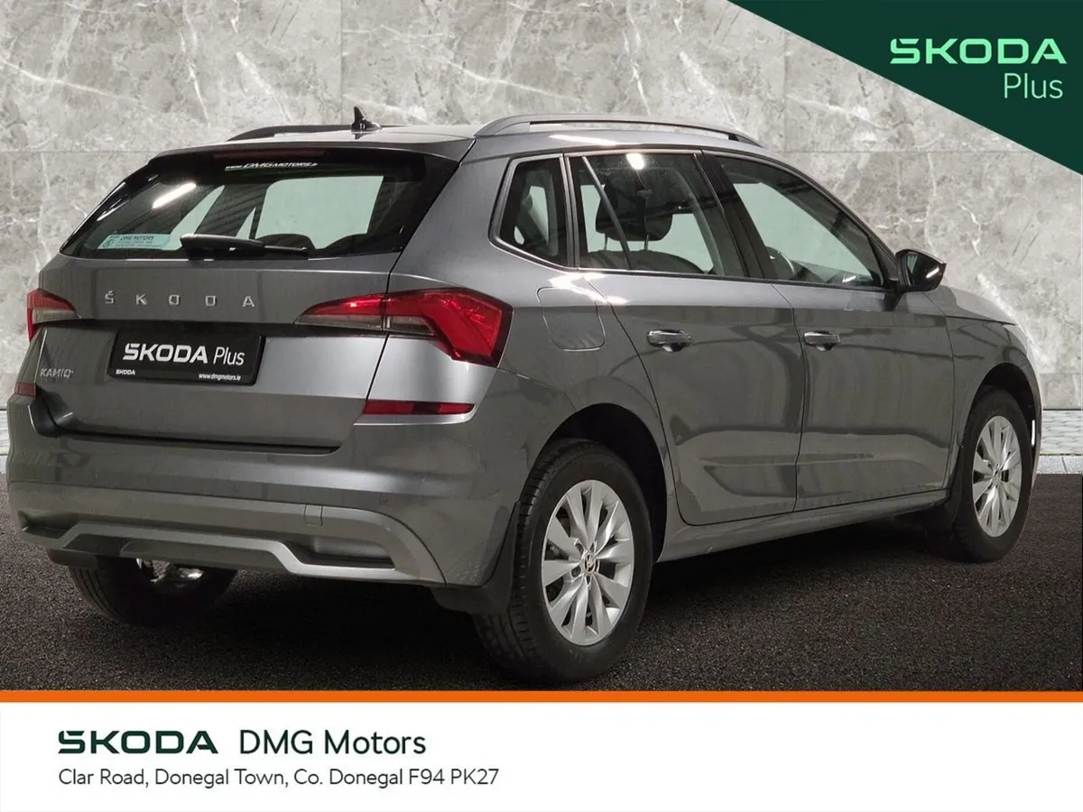 Skoda Kamiq Hatchback, Petrol, 2022, Grey