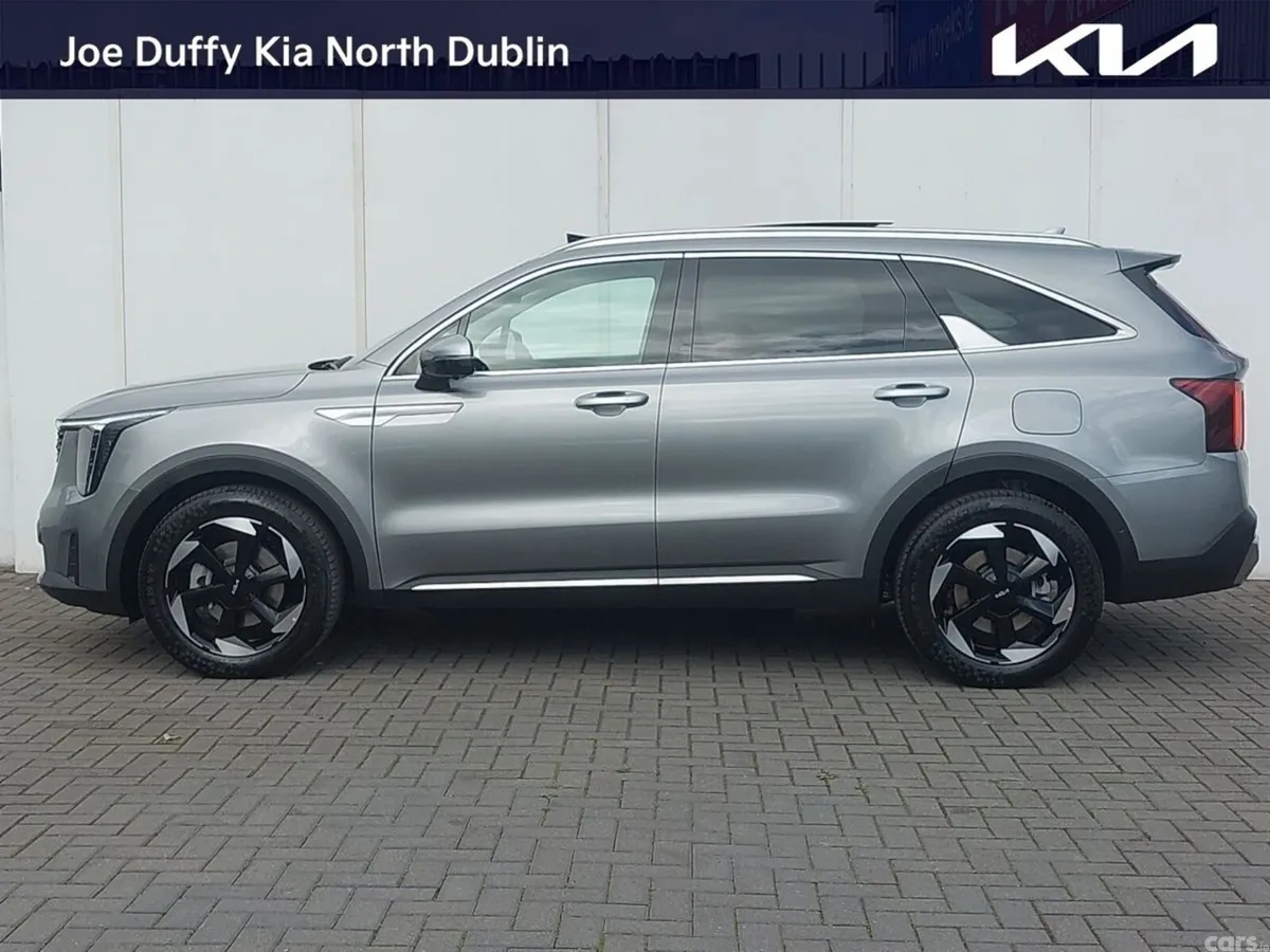 Kia Sorento SUV, Petrol Plug-in Hybrid, 2026, Grey