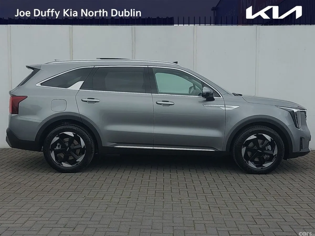 Kia Sorento SUV, Petrol Plug-in Hybrid, 2026, Grey