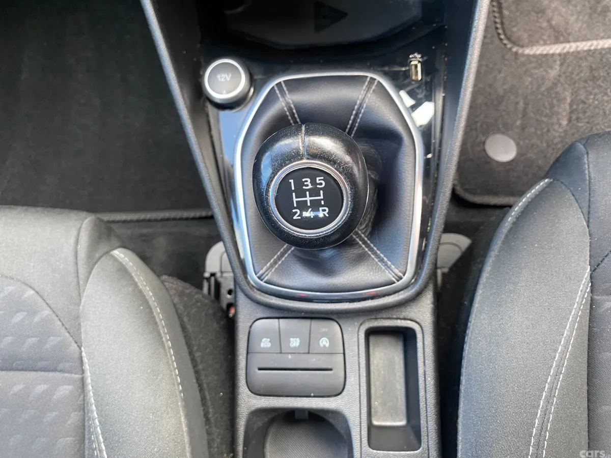 Ford Fiesta Hatchback, Petrol, 2019, Red