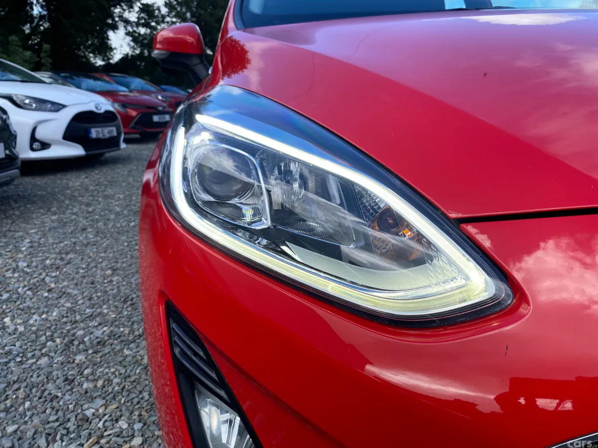 Ford Fiesta Hatchback, Petrol, 2019, Red