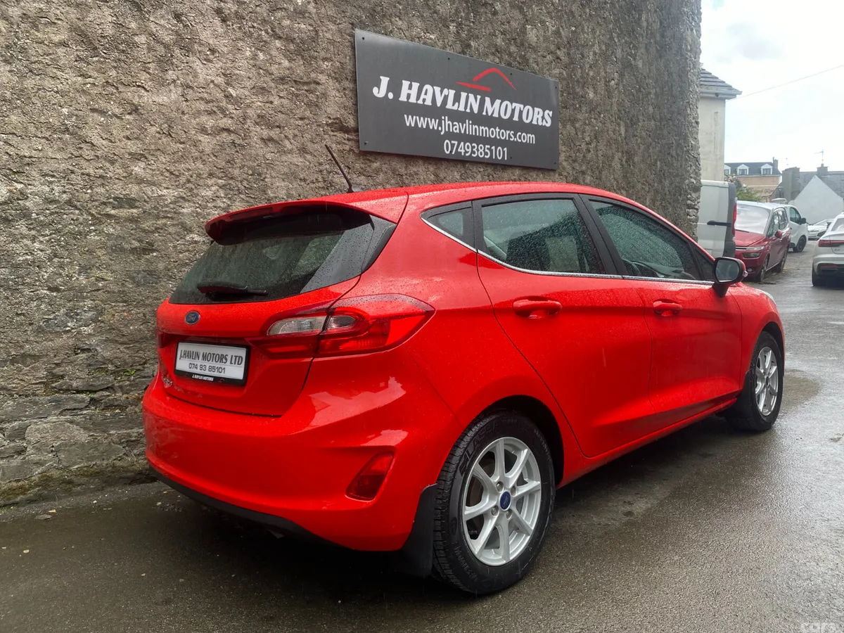 Ford Fiesta Hatchback, Petrol, 2019, Red