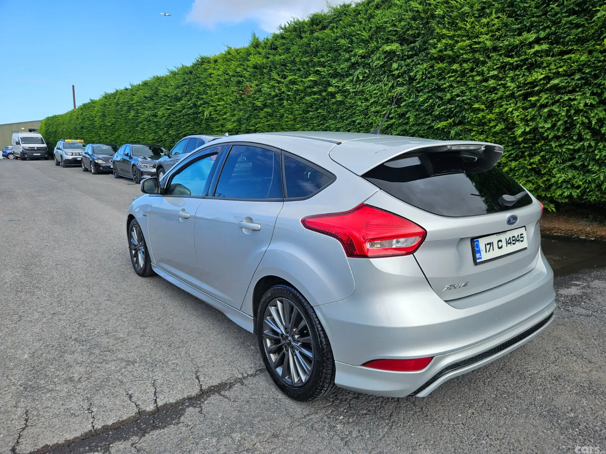 Ford Focus Hatchback, Diesel, 2017, Grey