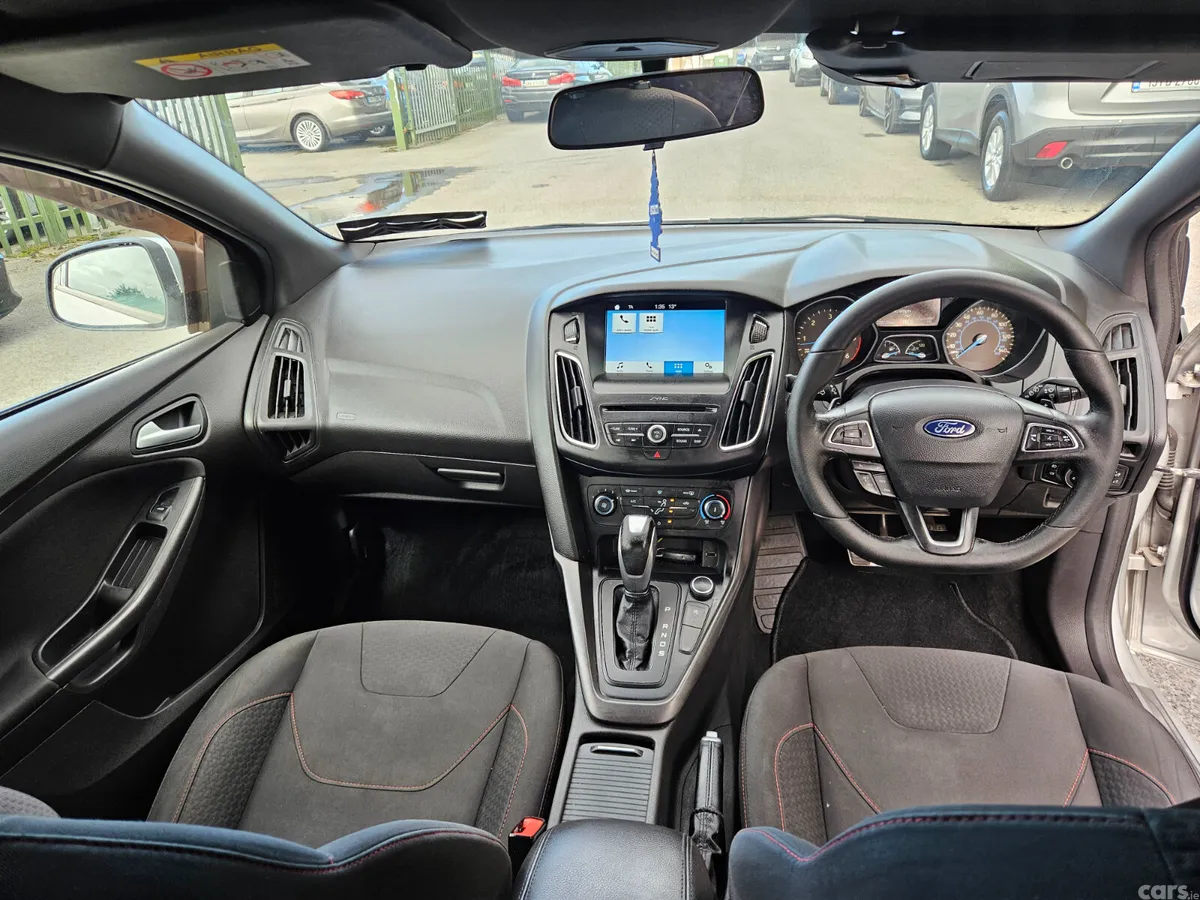 Ford Focus Hatchback, Diesel, 2017, Grey
