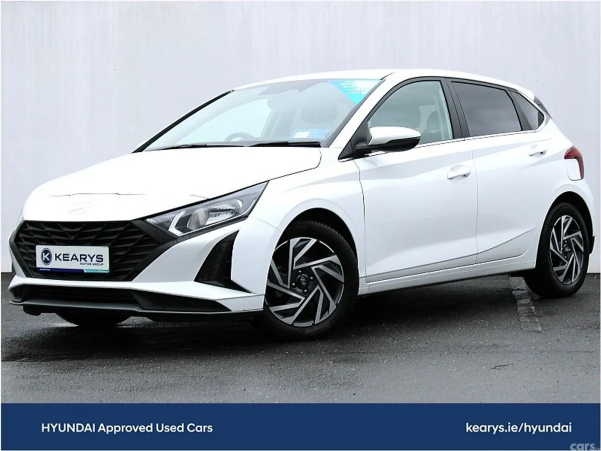 Hyundai i20 Hatchback, Petrol, 2026, White