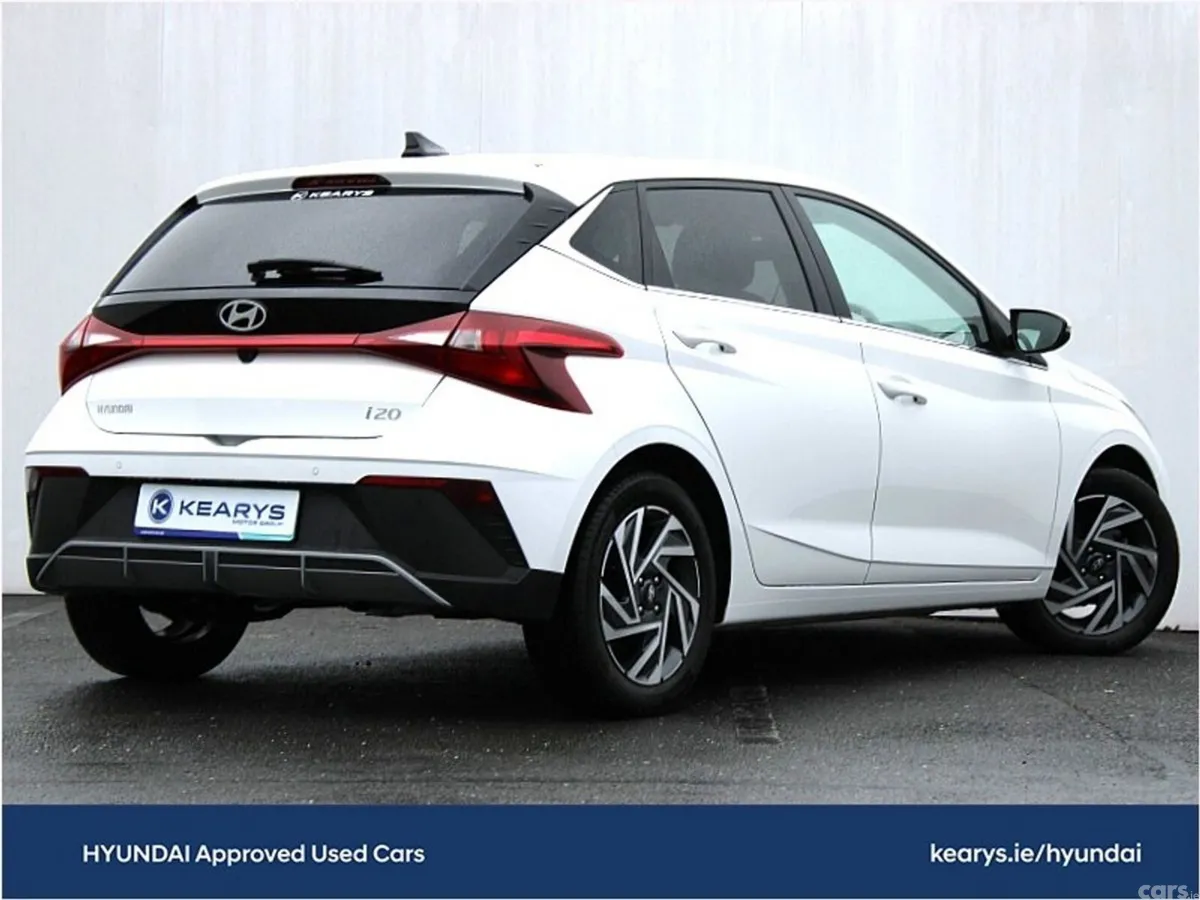 Hyundai i20 Hatchback, Petrol, 2026, White