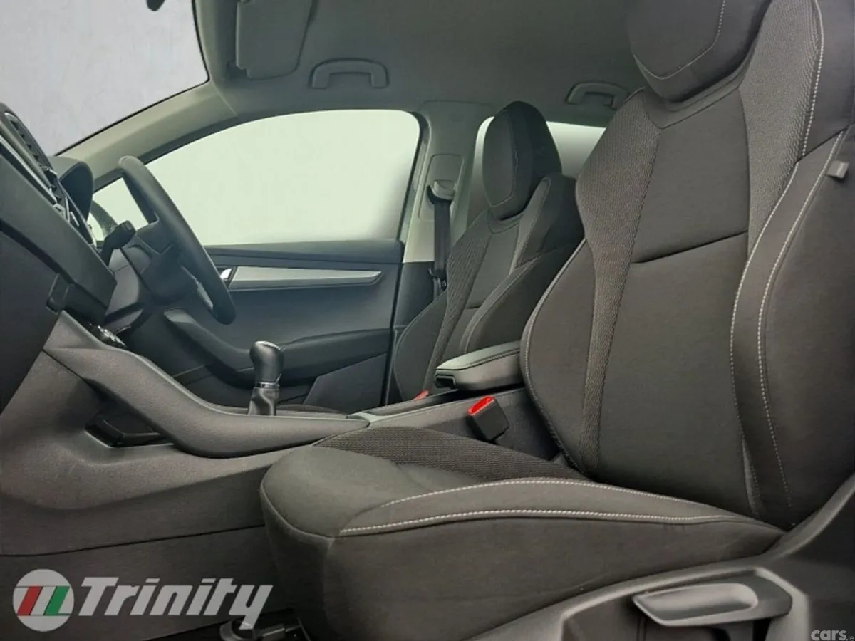 Skoda Karoq Estate, Diesel, 2024, Grey
