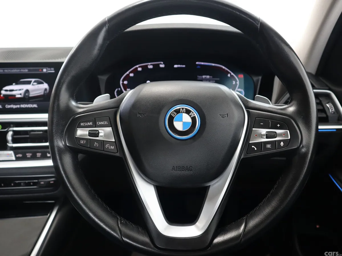 BMW 3-Series Saloon, Petrol Hybrid, 2022, White