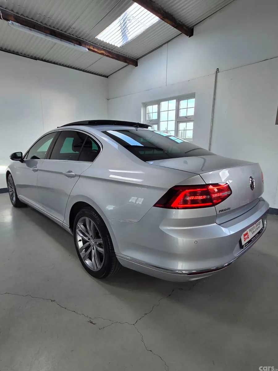 Volkswagen Passat Saloon, Diesel, 2018, Silver
