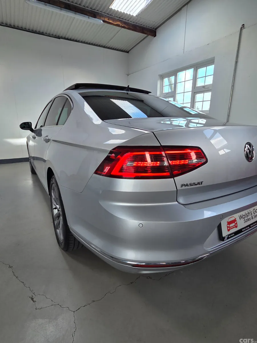 Volkswagen Passat Saloon, Diesel, 2018, Silver