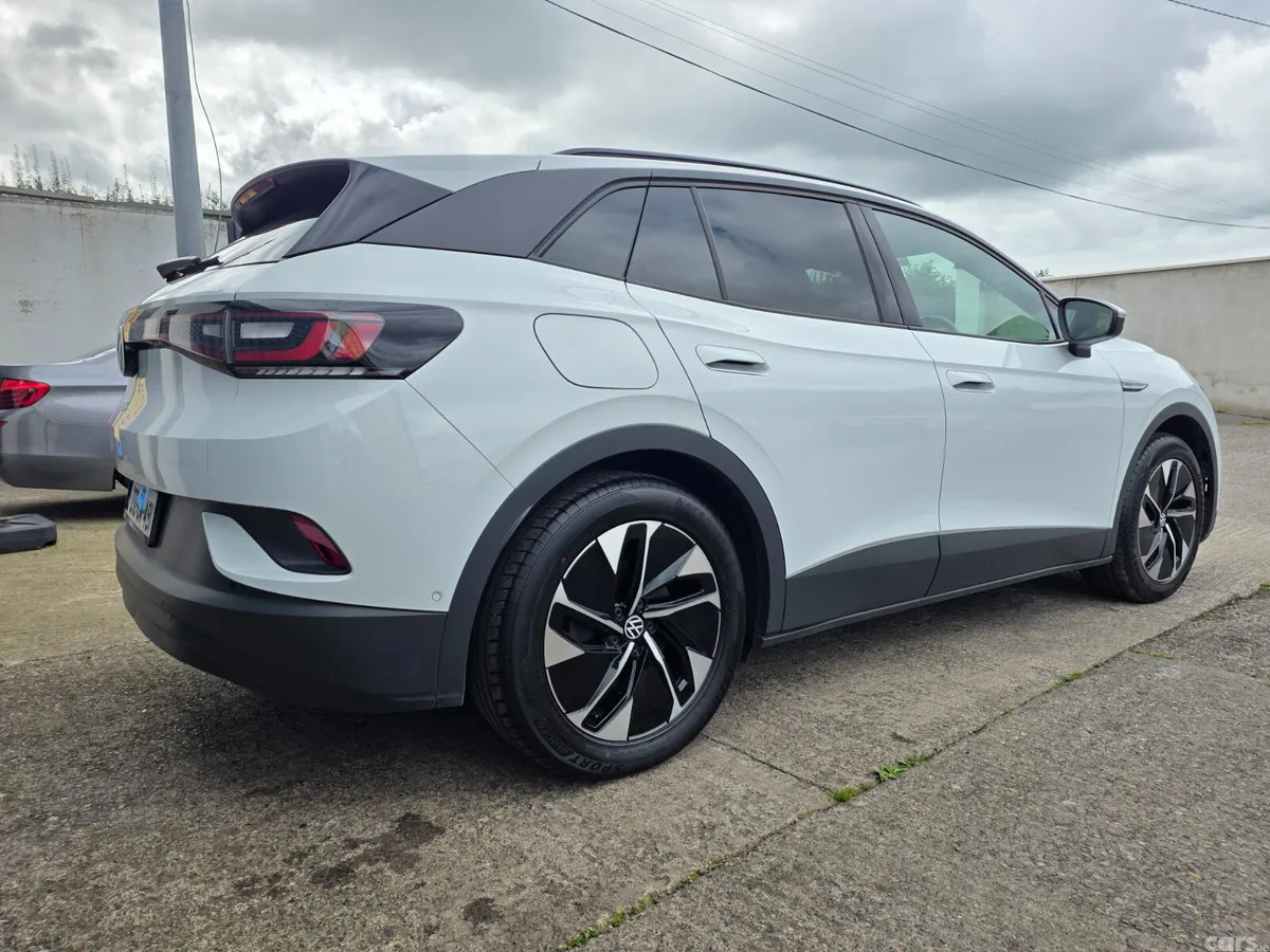 Volkswagen ID.4 SUV, Electric, 2023, White