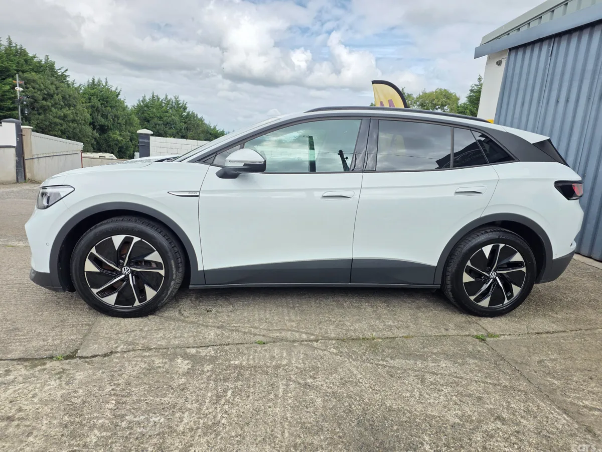 Volkswagen ID.4 SUV, Electric, 2023, White