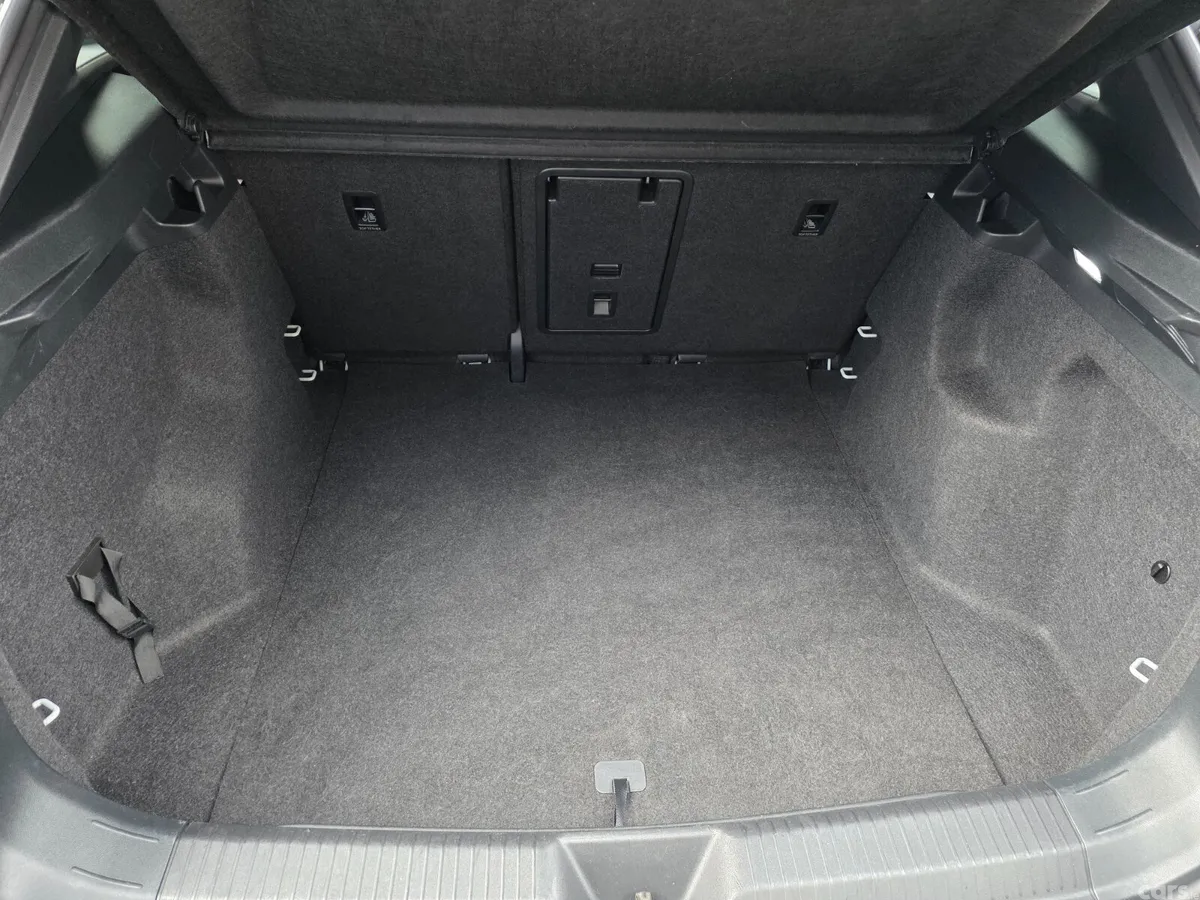 Volkswagen ID.4 SUV, Electric, 2023, White