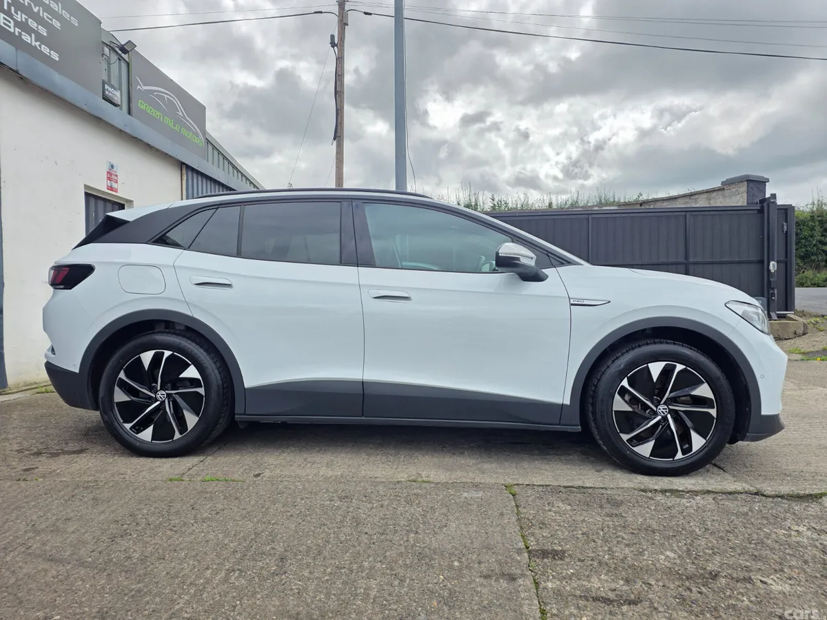 Volkswagen ID.4 SUV, Electric, 2023, White