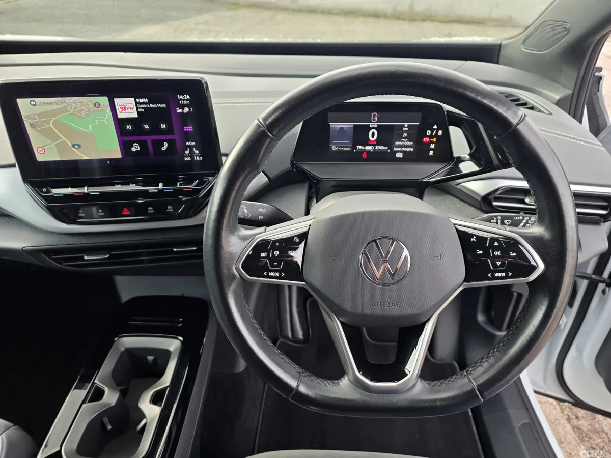 Volkswagen ID.4 SUV, Electric, 2023, White