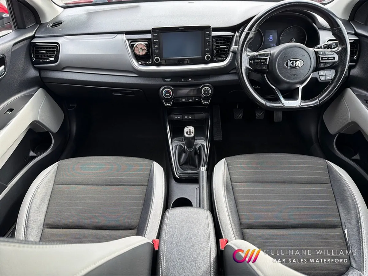 Kia Stonic SUV, Diesel, 2018, Red