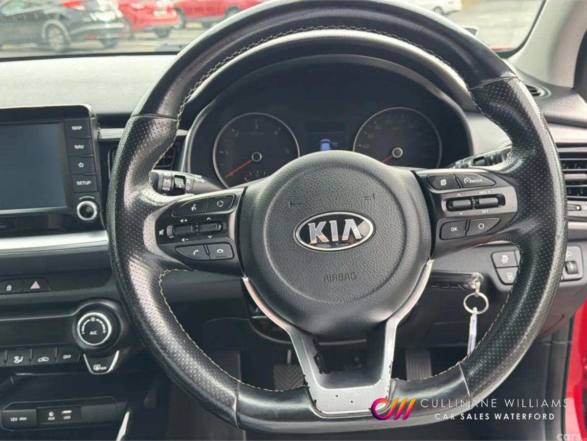 Kia Stonic SUV, Diesel, 2018, Red
