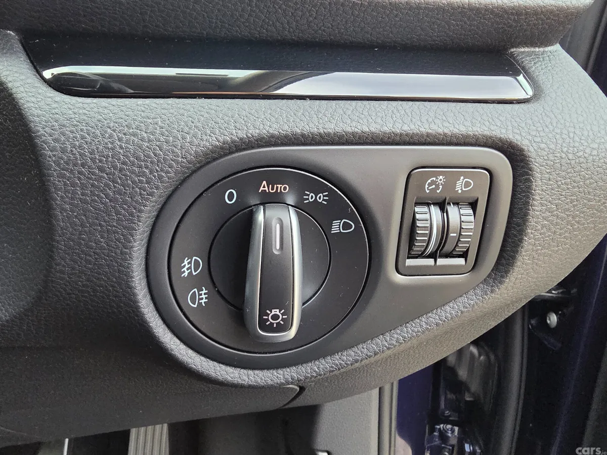 Volkswagen Sharan MPV, Diesel, 2018, Blue