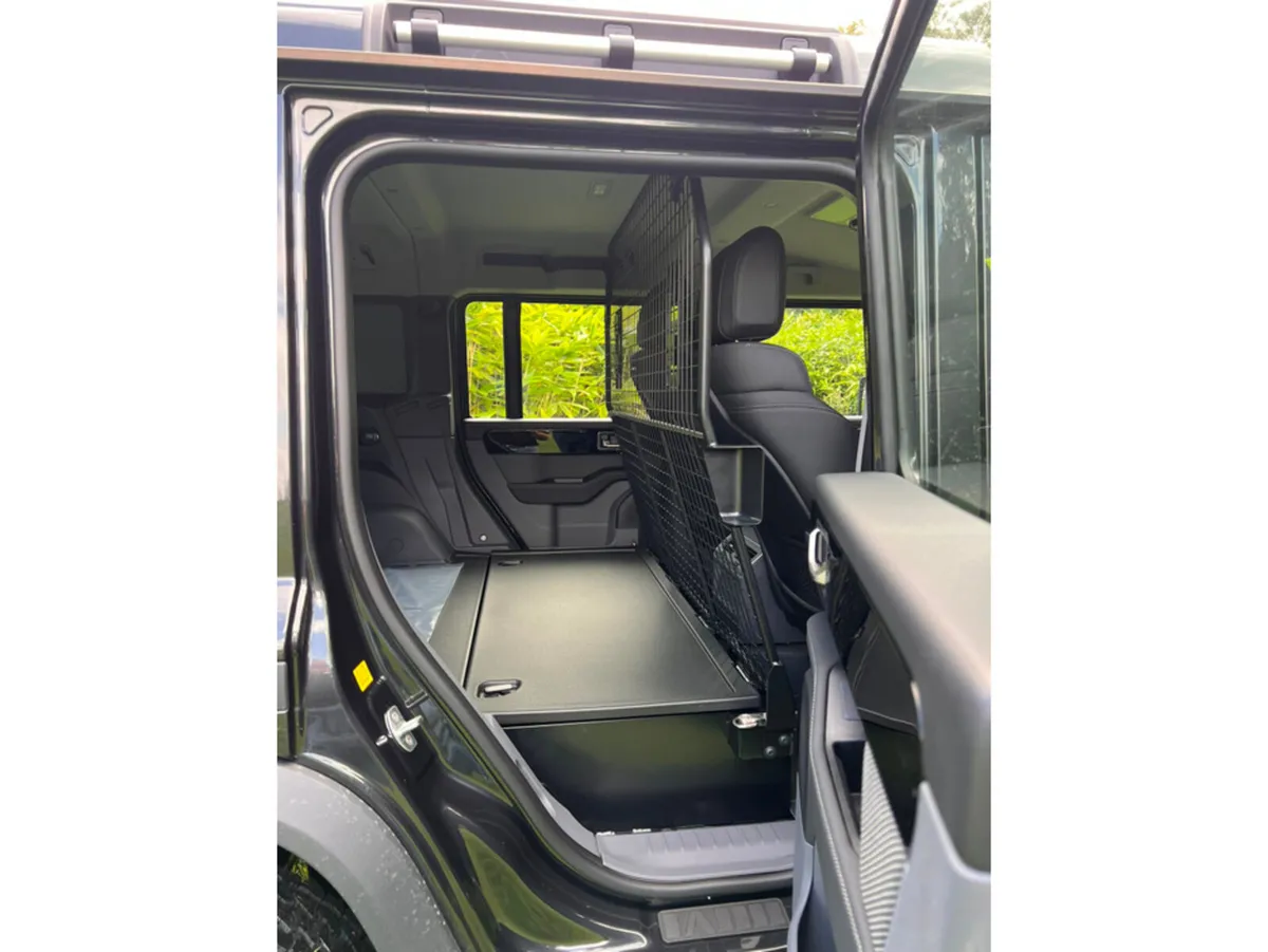 INEOS Grenadier SUV, Diesel, 2026, Grey