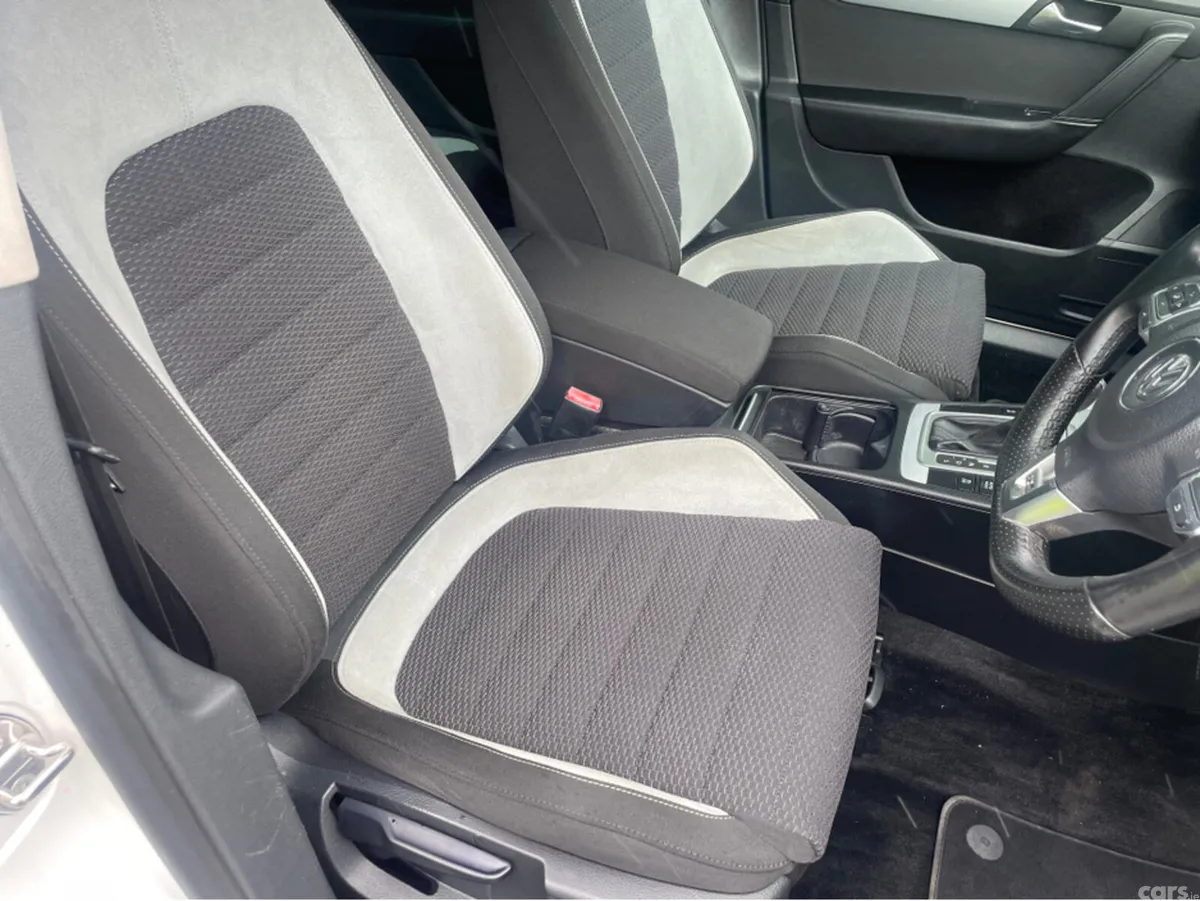 Volkswagen Passat Estate, Petrol, 2015, White