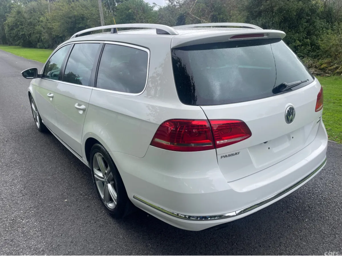 Volkswagen Passat Estate, Petrol, 2015, White