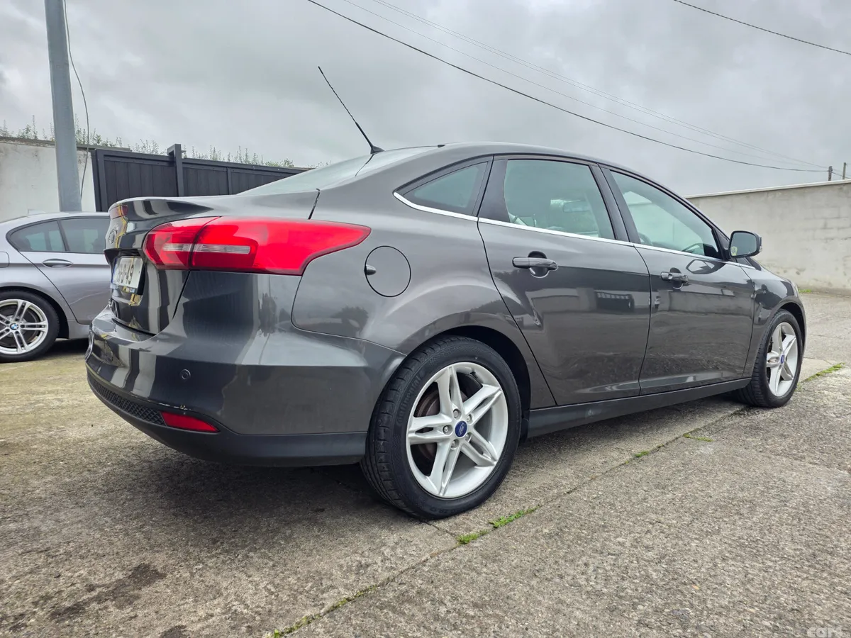 Ford Focus Saloon, Diesel, 2015, Grey