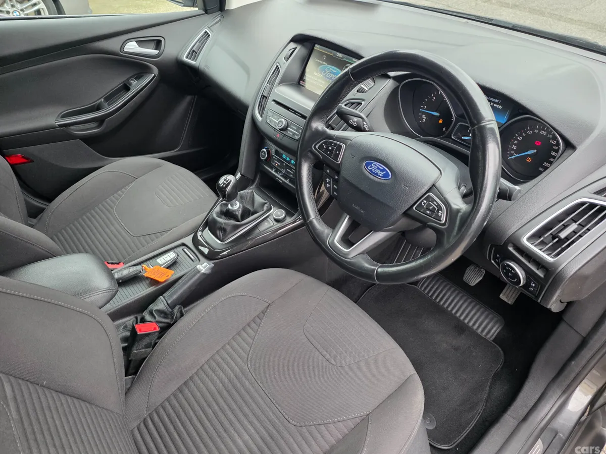 Ford Focus Saloon, Diesel, 2015, Grey