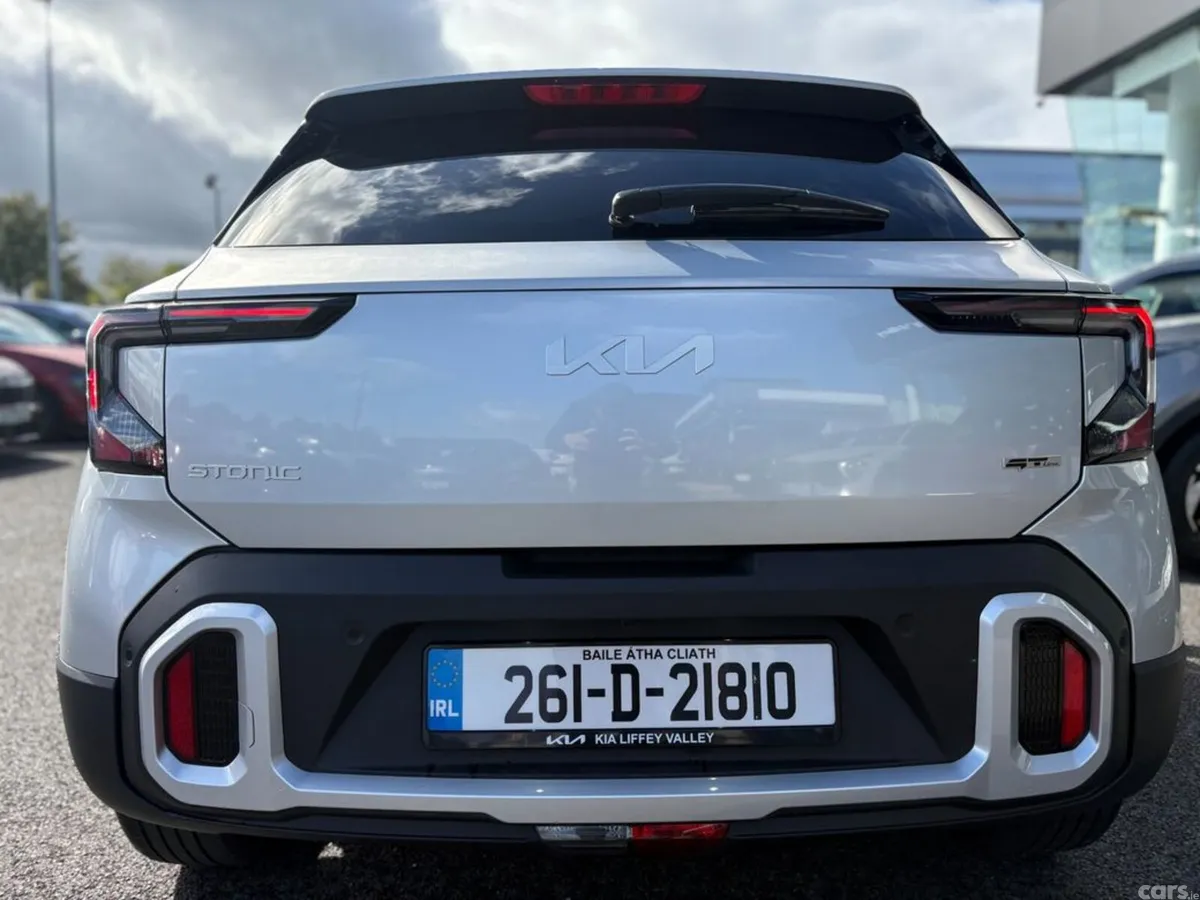 Kia Stonic Estate, Petrol Hybrid, 2026, Grey