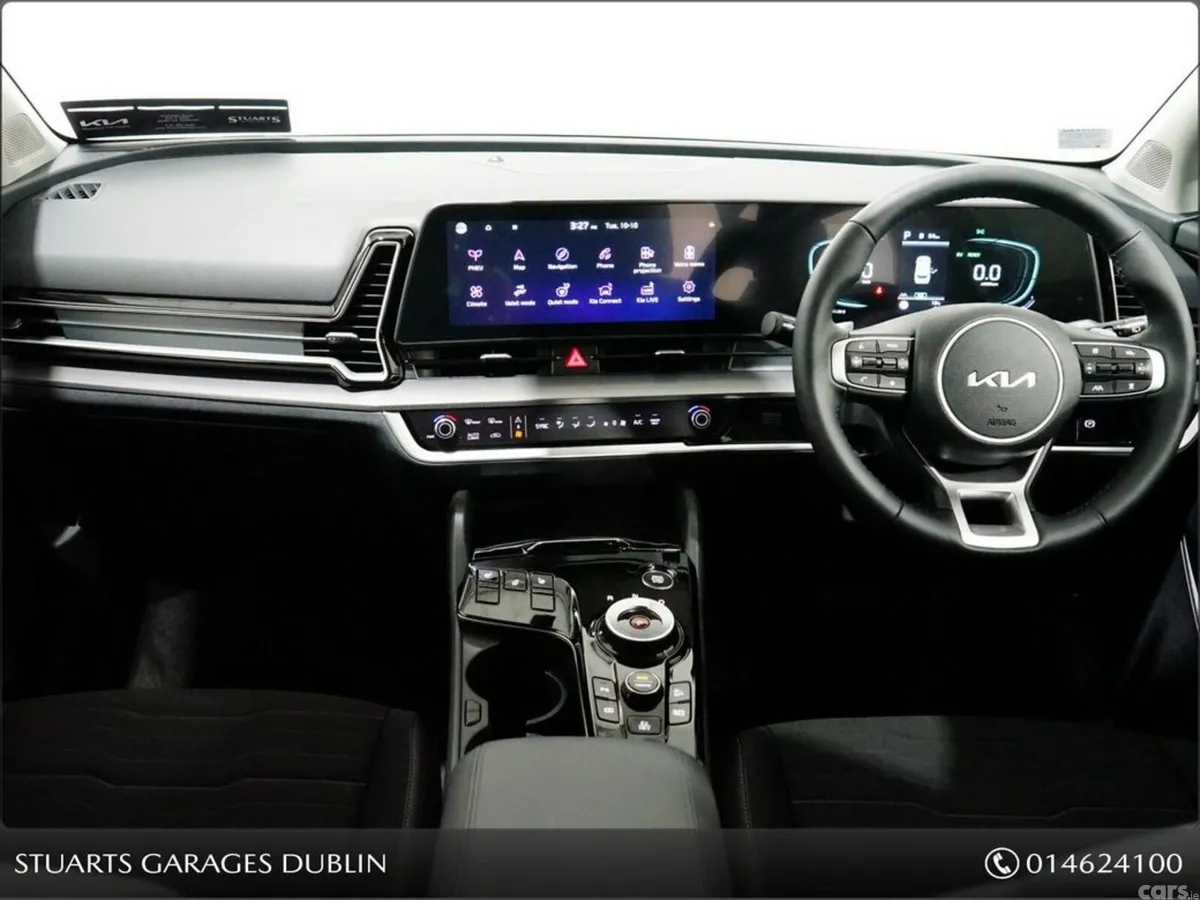 Kia Sportage Estate, Petrol Plug-in Hybrid, 2025, White