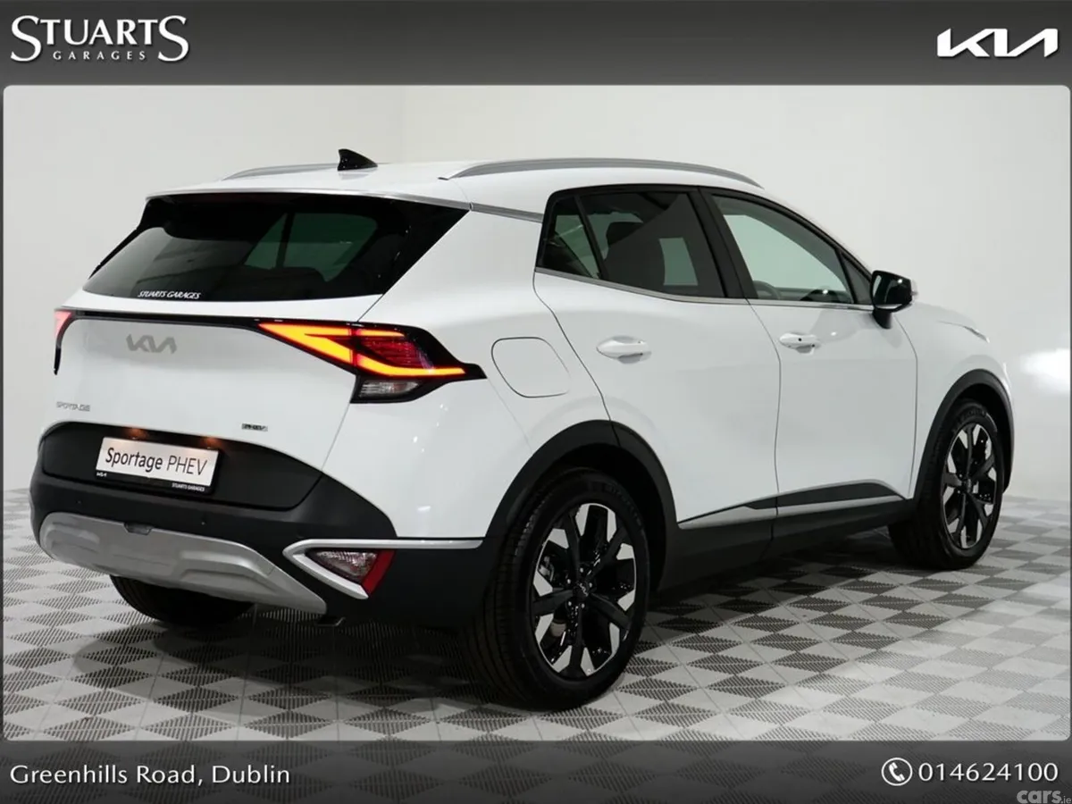 Kia Sportage Estate, Petrol Plug-in Hybrid, 2025, White