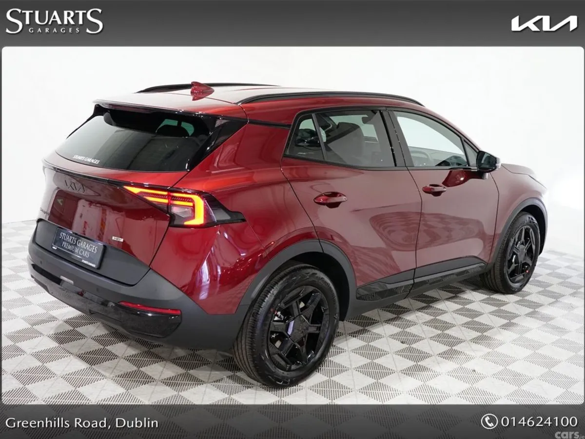 Kia Sportage MPV, Petrol Hybrid, 2026, Red