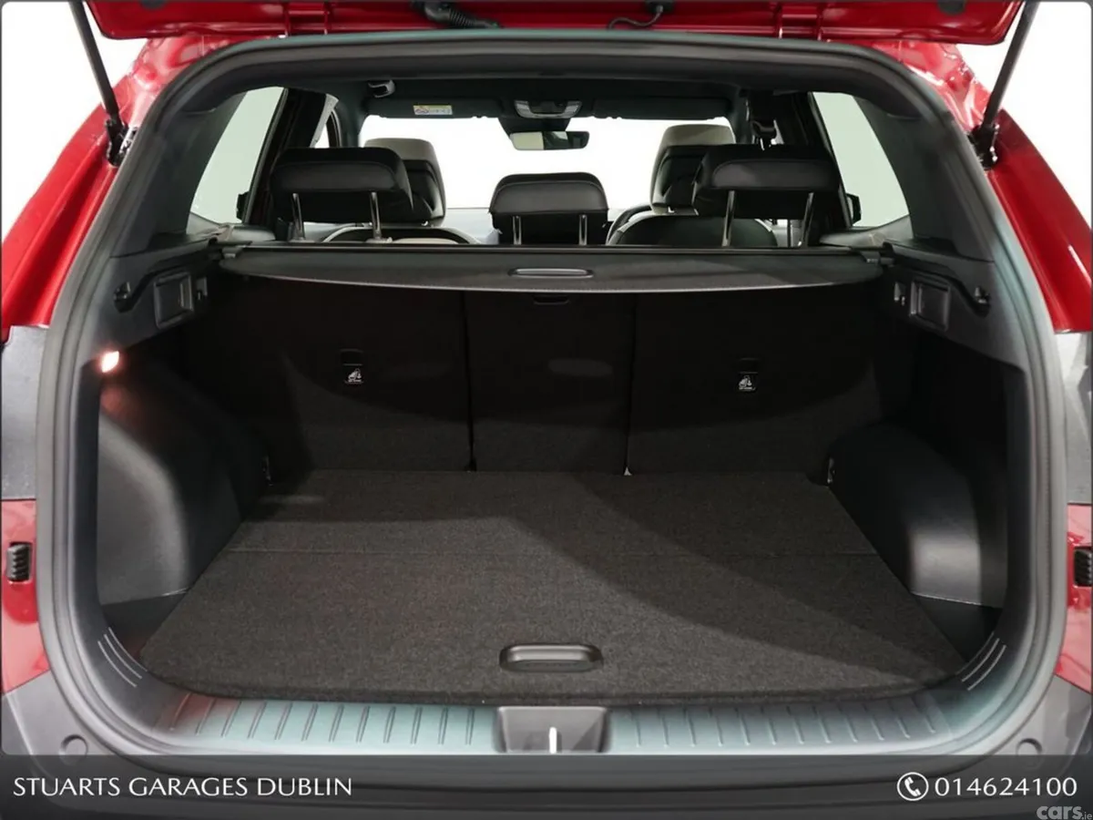 Kia Sportage MPV, Petrol Hybrid, 2026, Red