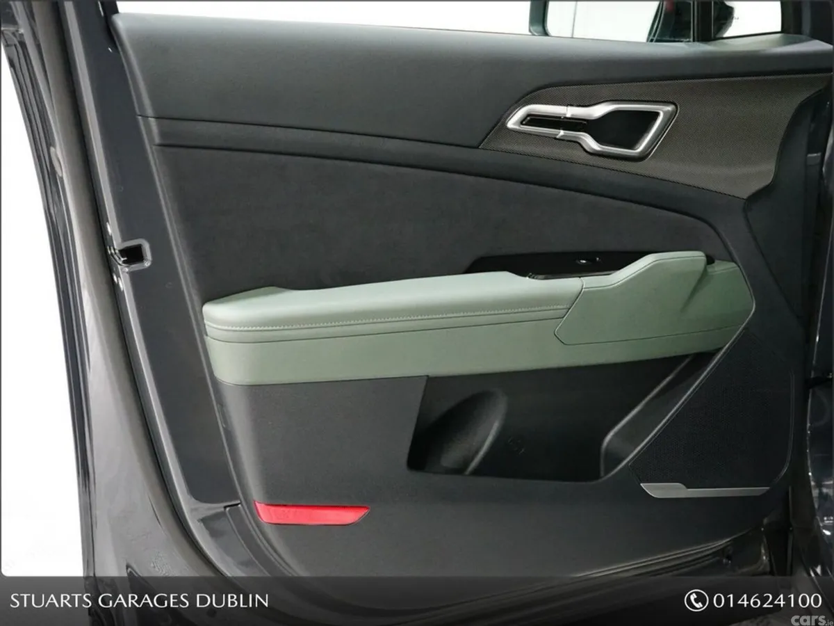 Kia Sportage MPV, Petrol Hybrid, 2025, Grey