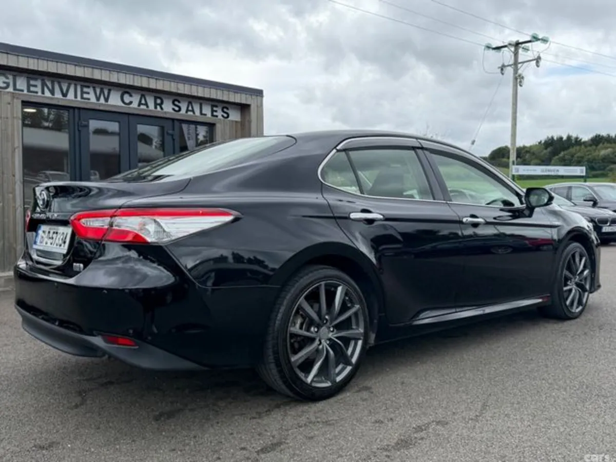 Toyota Camry Saloon, Petrol Hybrid, 2018, Black