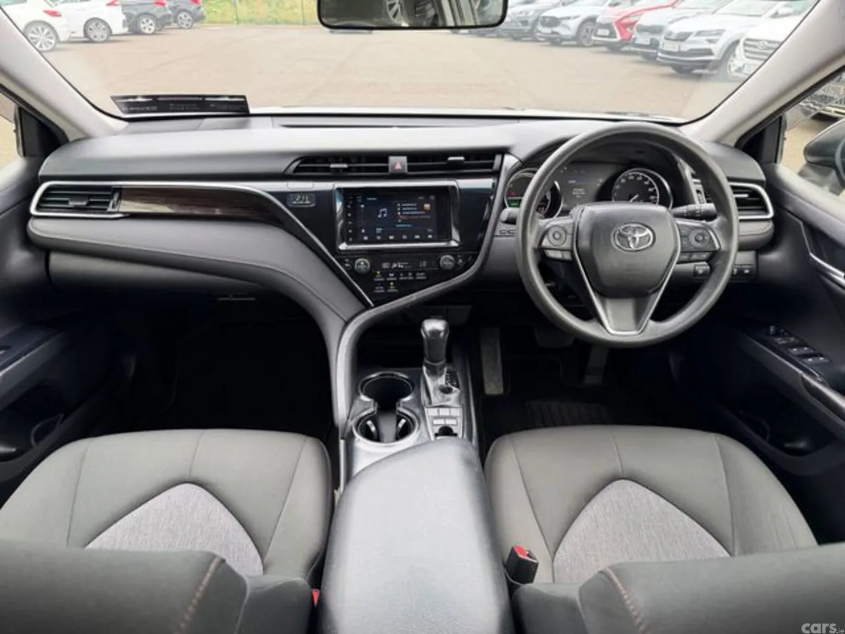 Toyota Camry Saloon, Petrol Hybrid, 2018, Black