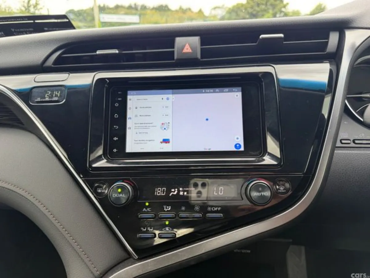 Toyota Camry Saloon, Petrol Hybrid, 2018, Black