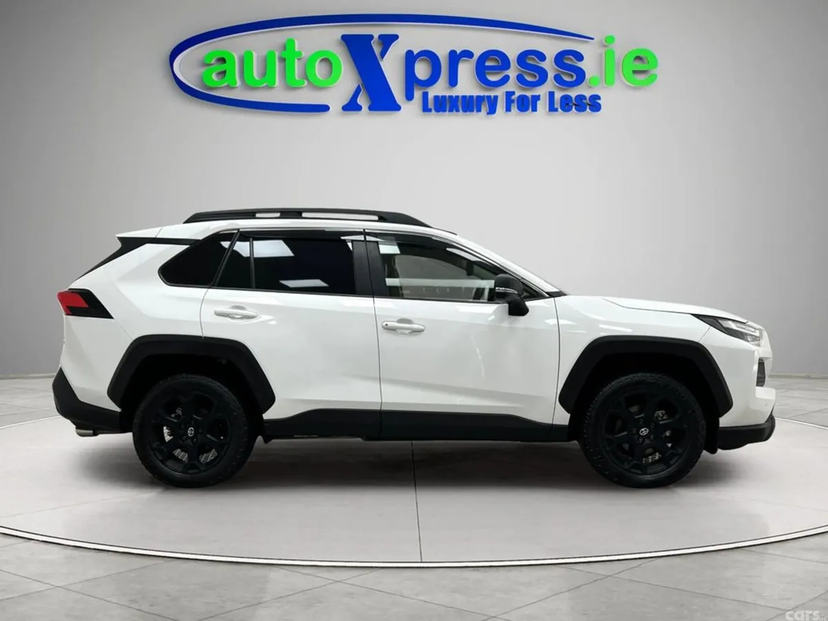 Toyota RAV4 SUV, Petrol Hybrid, 2023, White