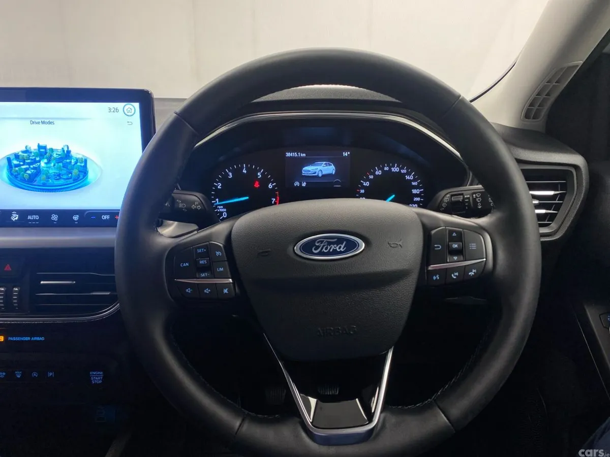 Ford Focus Hatchback, Petrol, 2024, White