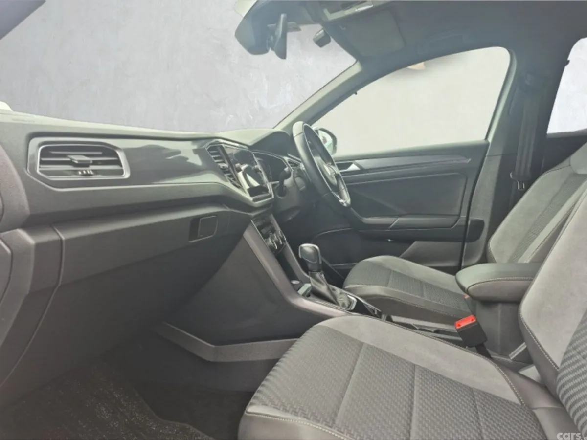Volkswagen T-Roc SUV, Diesel, 2021, White