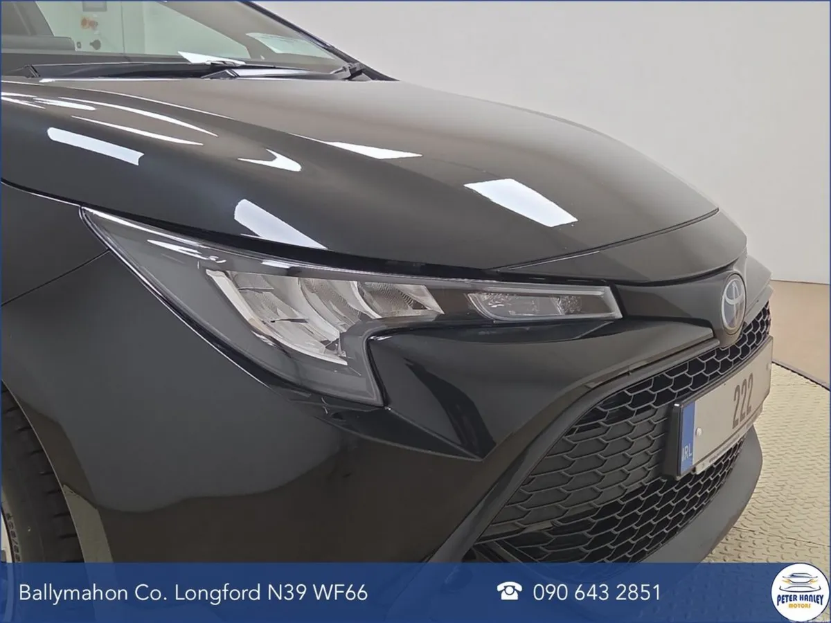 Toyota Corolla Hatchback, Petrol Hybrid, 2022, Black