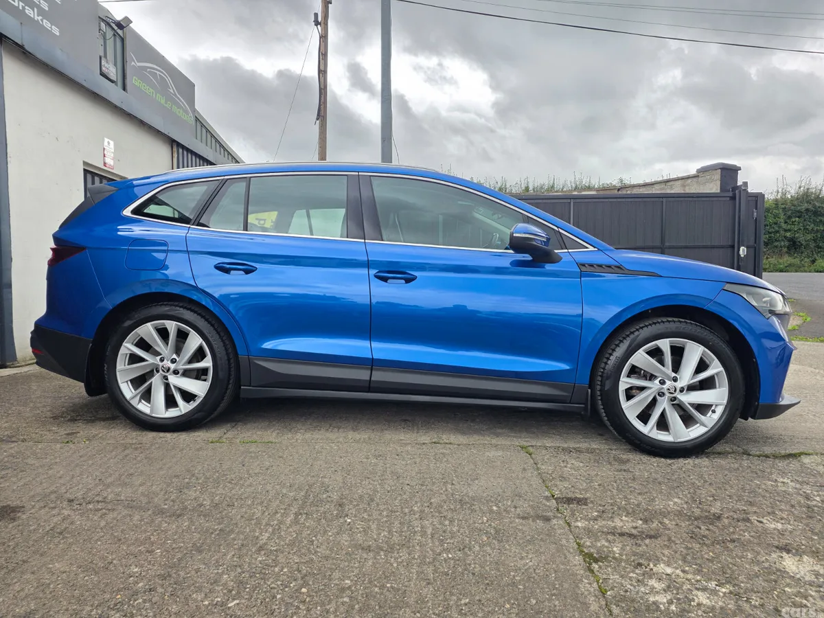Skoda Enyaq Estate/Jeep, Electric, 2022, Blue