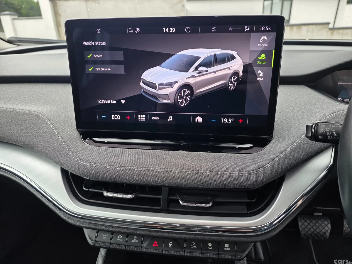 Skoda Enyaq Estate/Jeep, Electric, 2022, Blue