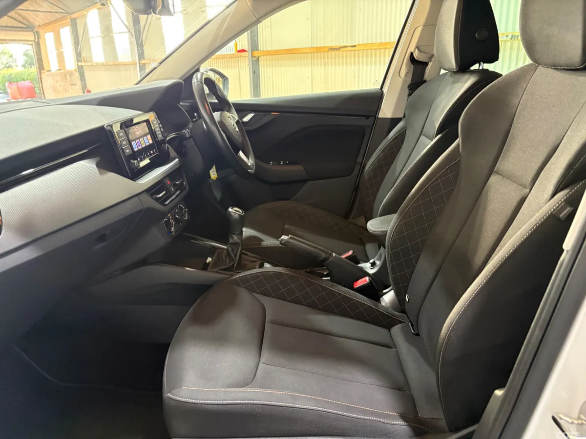 Skoda Kamiq Hatchback, Petrol, 2020, White