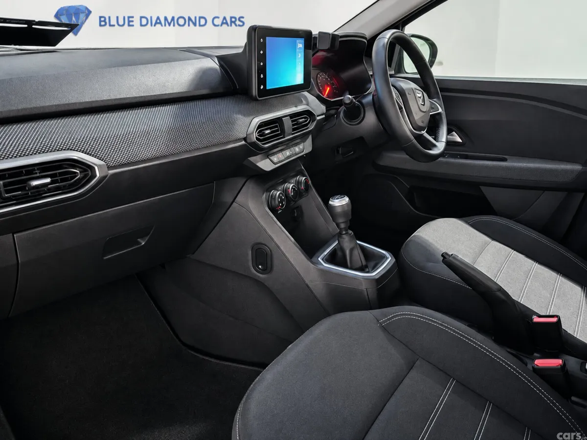 Dacia Sandero Hatchback, Petrol Gas, 2022, Black