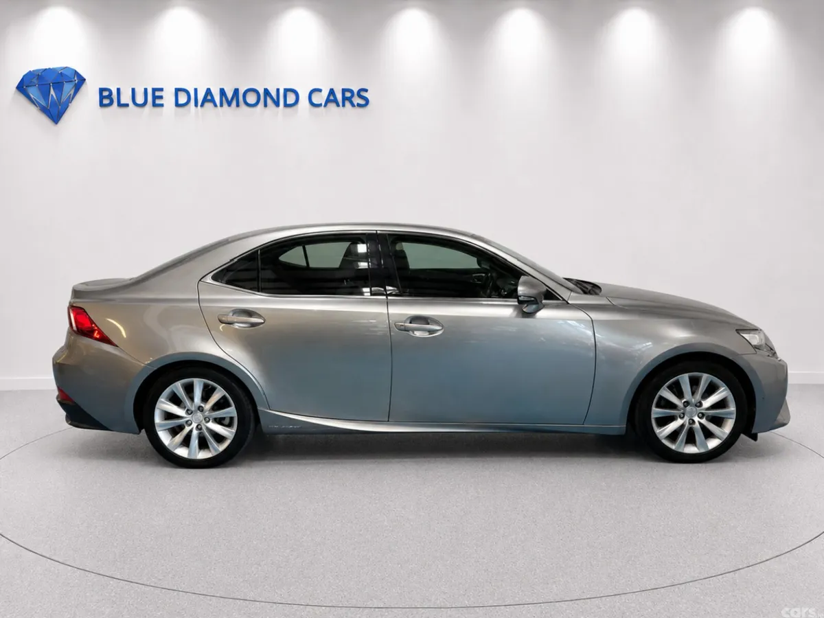 Lexus IS Saloon, Petrol Hybrid, 2015, Silver