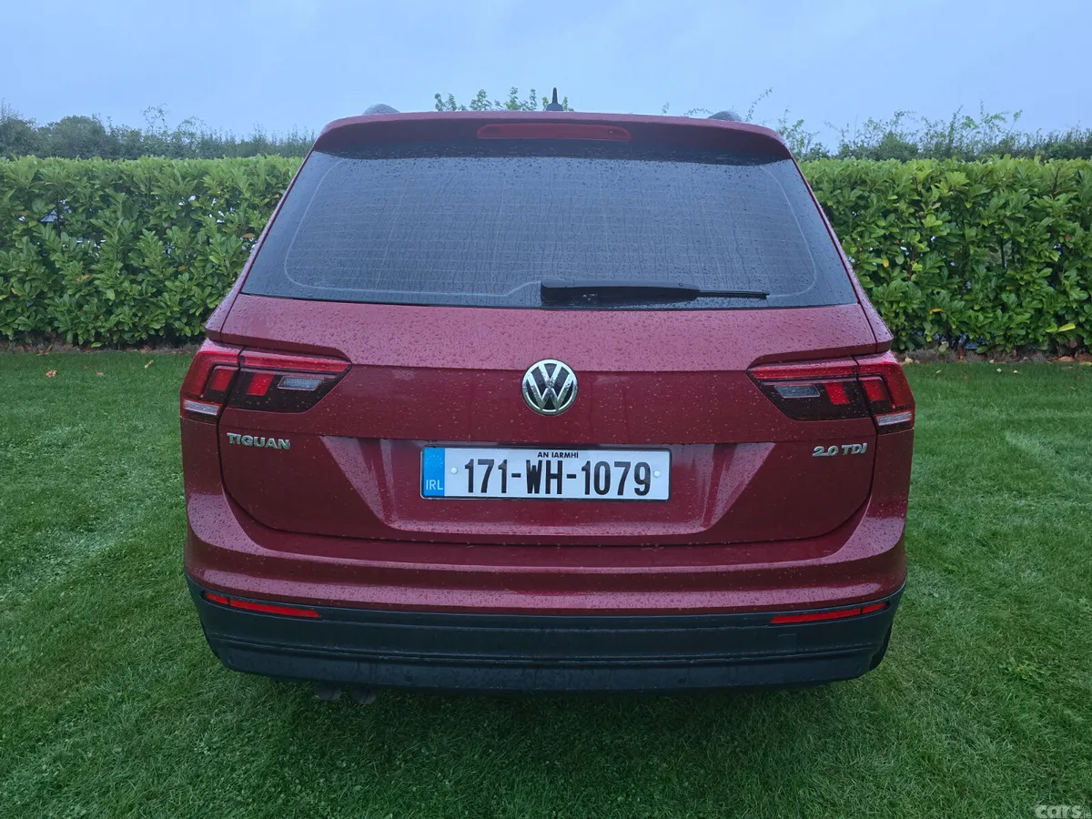 Volkswagen Tiguan SUV, Diesel, 2017, Red
