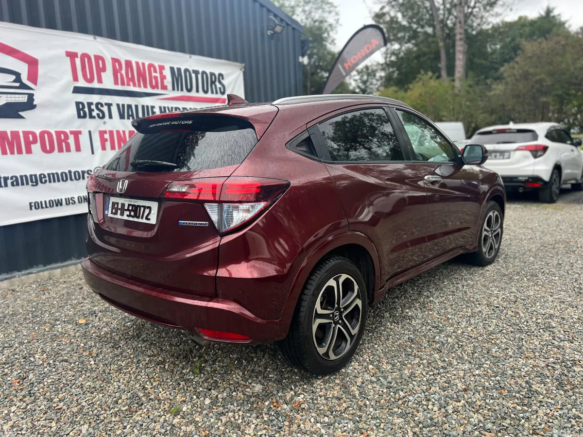 Honda Vezel MPV, Petrol Hybrid, 2015, Red