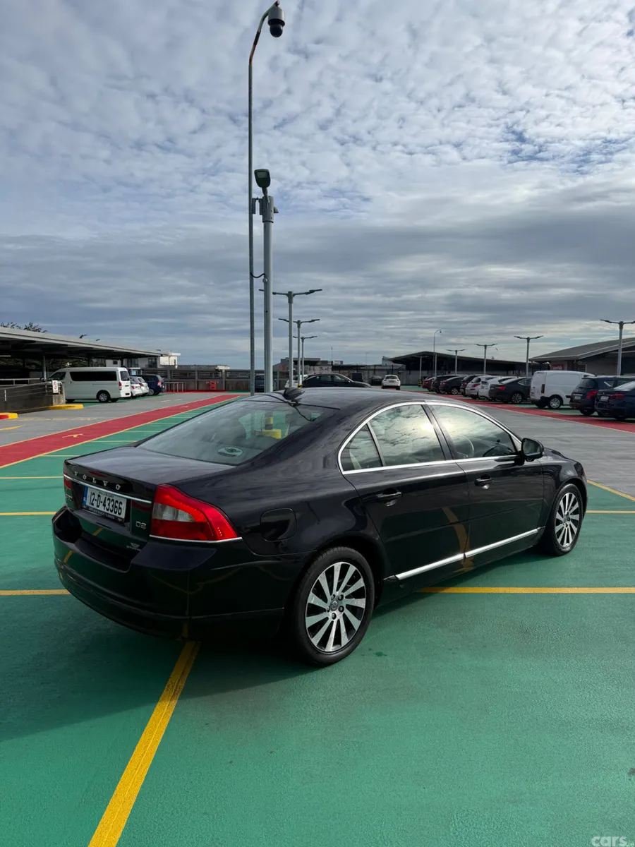 Volvo 80 Series Saloon, Diesel, 2012, Black